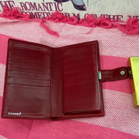 Chanel Coco kisslock wallet in fabric and leather - Picture 11 of 16